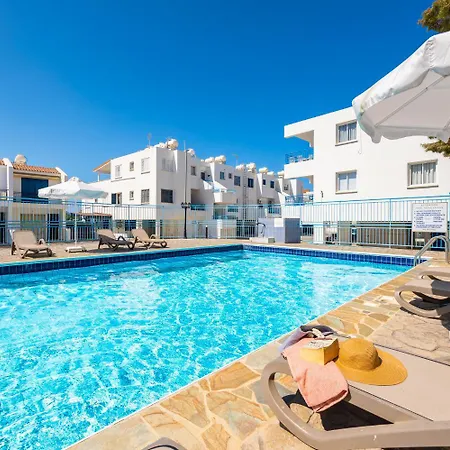 Apartment Bay Lachi
